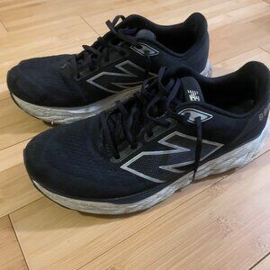 Men's New Balance 880 Running Shoe Size 12